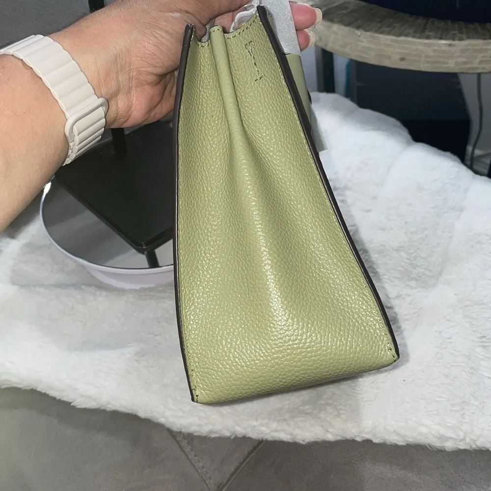 NWT Michael Kors Sheila Small Light Sage Vegan Leather Center Zip Satchel - Picture 6 of 12